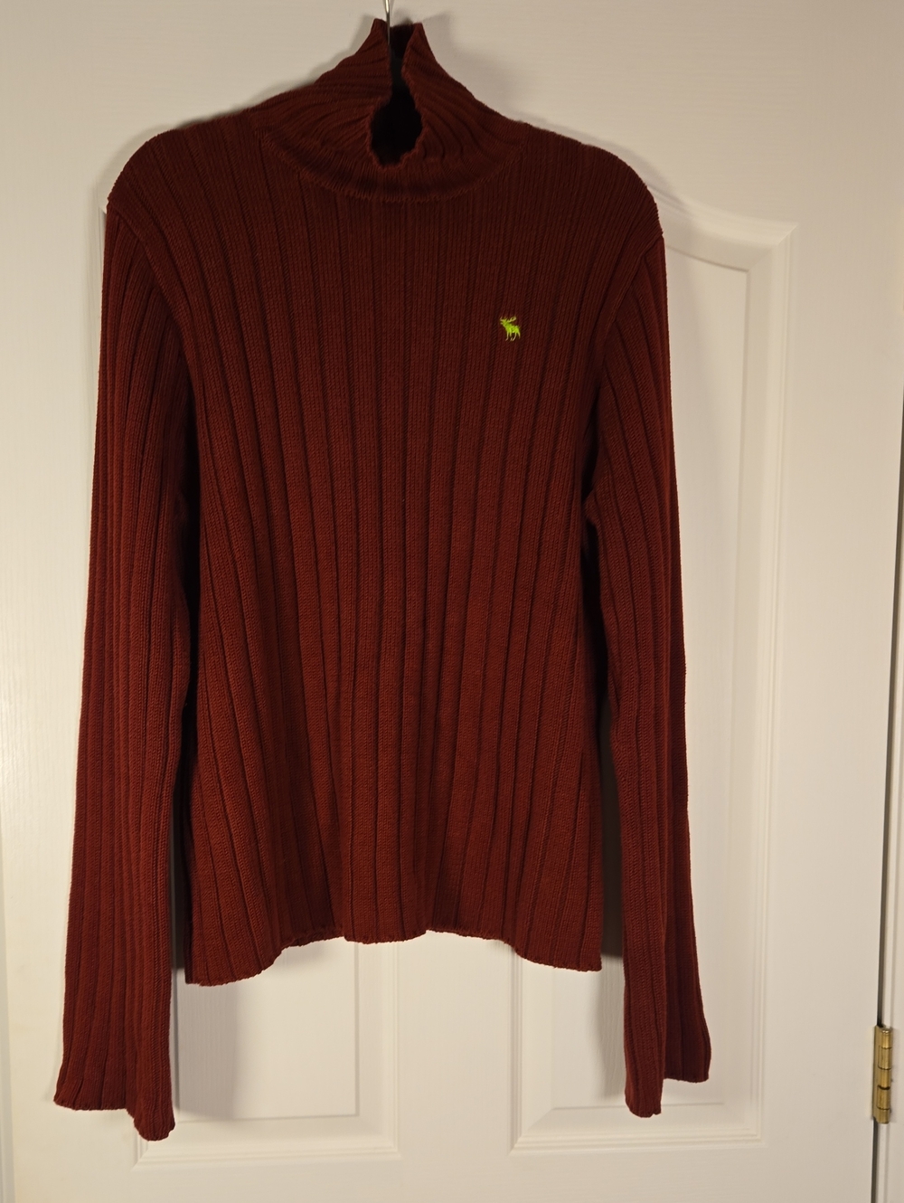 Abercrombie & Fitch Men's Ribbed Turtleneck Sweater - Rust/Maroon Size Xl